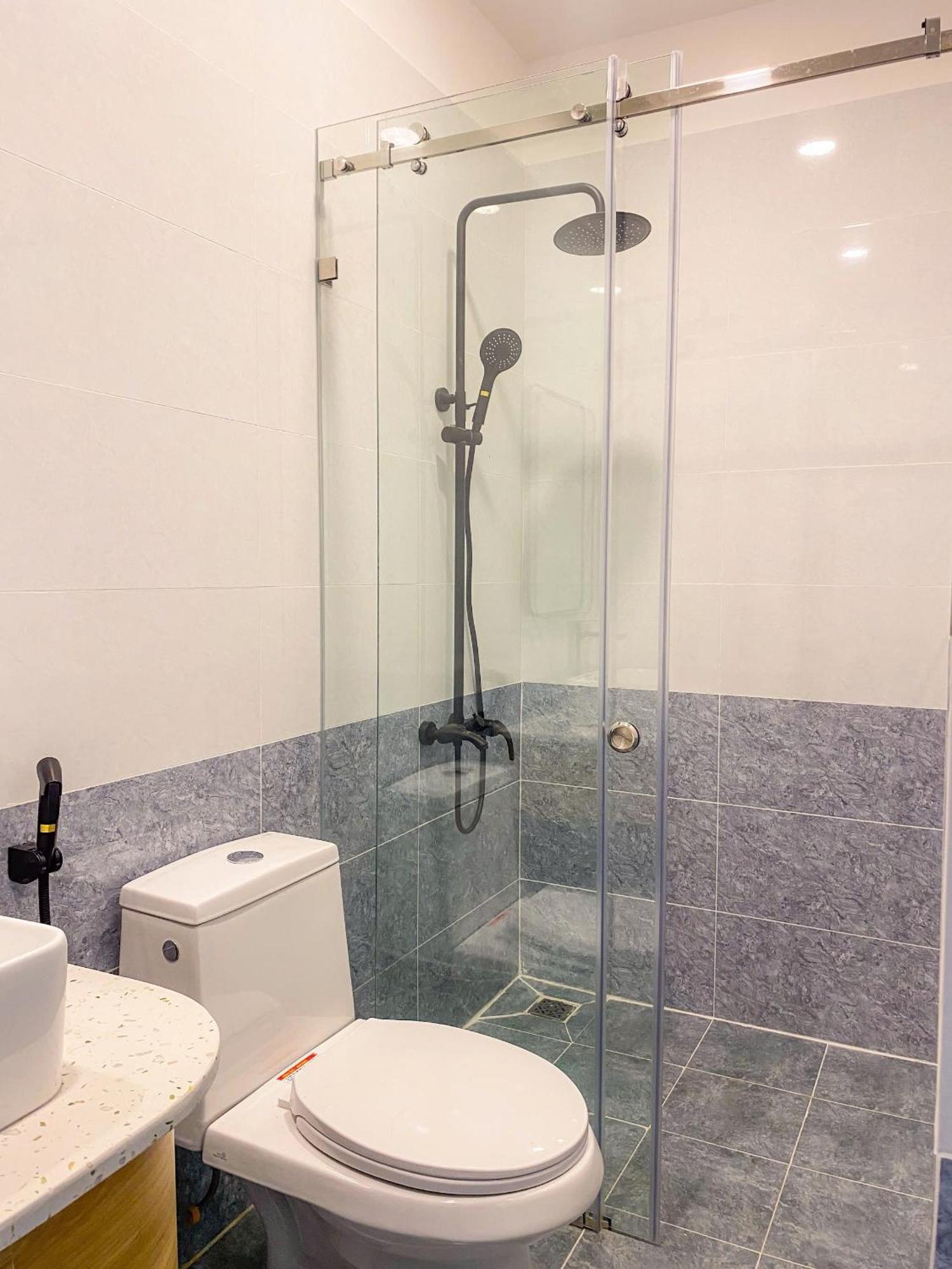 Khách sạn hẻo lánh Urbanest Saigon Tan Binh